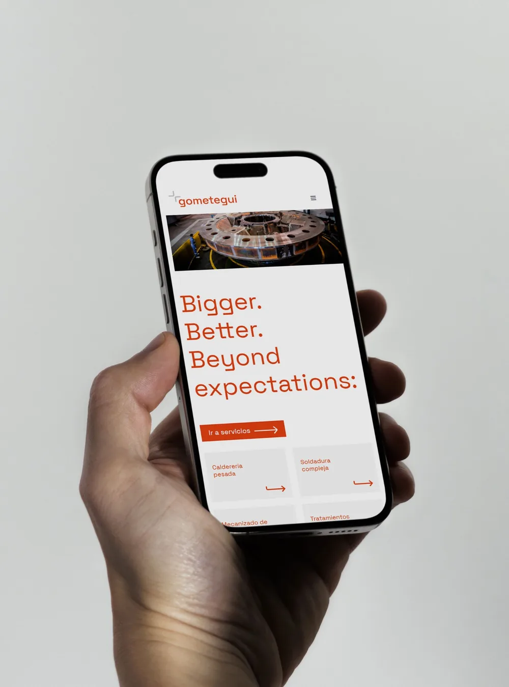 Mobile version of the Gometegui website, a large component manufacturer